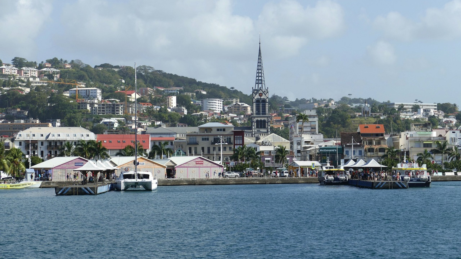 Louer une voiture pour visiter la Martinique : le guide ultime